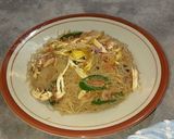 Foto langkah ke 5 dari resep Bihun Goreng Ala Kondangan.