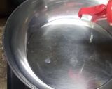 A picture of step 1 of Spicy mini prawns gravy.