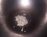A picture of step 2 of Veg frankie rolls.