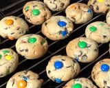 Φωτογραφία βήματος 5 της συνταγής Soft and chewy m&ms oatmeal chocolate-chip cookies