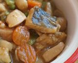 Foto del paso 7 de la receta: Guiso de menestra con tira de calamar y merluza