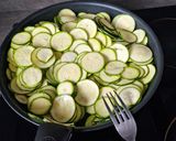Une image de l'étape 2 de °Tarte en feuilles de brick aux courgettes°.