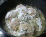 Foto del paso 5 de la receta: Filetes de solomillo de pavo a la crema