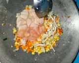 รูปขั้นตอนการทำที่ 1 ของ ข้าวผัด(สารพัด)ผัก 🍄🥕🧅🌽