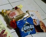 Foto langkah ke 1 dari resep 24. Eggdrops White Chocolate Cookies #BikinRamadanBerkesan.