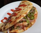 A picture of step 6 of Crispy Cubano Flatbread Sandwich.