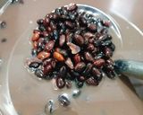Hình bước làm 1 của món Chè đậu đen cốt dừa