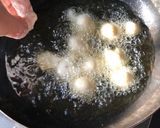 A picture of step 6 of Dahi vada.