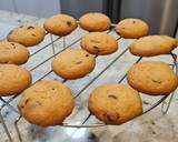 Foto del paso 7 de la receta: Galletas de queso crema y chips de chocolate