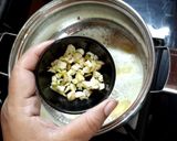 A picture of step 3 of Creamy Mushroom with Peri Peri Sauce.