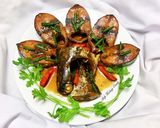 Hình bước làm 4 của món Cá Ngừ Kho Nước Dừa