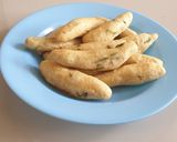 Foto langkah ke 8 dari resep Otak-otak ikan tengiri goreng.