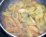 Foto del paso 3 de la receta: Lomo en salsa de ciruelas y uvas