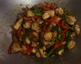 Foto langkah ke 5 dari resep Ayam kecap paprika.