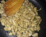 A picture of step 4 of Chicken Stuffed Crepes.