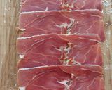 Foto del paso 1 de la receta: Serpentinas de jamón y queso