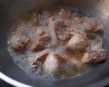 Foto langkah ke 1 dari resep AYAM MASAK BOM💣.