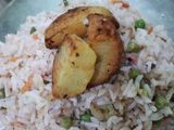 সব্জী দিয়ে ভাত ভাজা (bhat bhaja recipe in bengali)