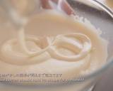 Christmas Strawberry and White Chocolate Mousse CakeRecipe video recipe step 4 photo