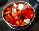 A picture of step 1 of Beetroot Carrot Tomato Soup.