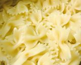 صورة لخطوة 2 من وصفة ماك اند تشيز (معكرونة بالجبنة) Mac & cheese