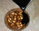 A picture of step 5 of No bake chocolate ceremal tart.