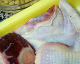 Foto del paso 1 de la receta: Cocido de gallina, osobuco y longaniza casera