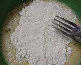 Foto langkah ke 3 dari resep Bolu pisang kukus.
