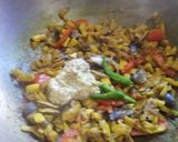A picture of step 3 of Straw Mushroom Besar.