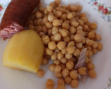 Foto del paso 4 de la receta: Cocido madrileño de garbanzos cocidos