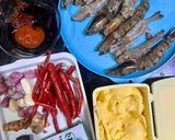 Foto langkah ke 1 dari resep Nasi Rempah Merah Putih Udang Bakar Jimbaran.