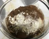 Foto del paso 2 de la receta: Overnight oats de chocolate y fruta (sin azúcar y FIT)