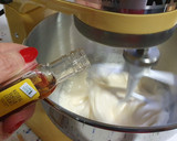 Foto del paso 4 de la receta: Bizcocho de Naranja y Chocolate