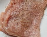 Sajttal töltött pulykamell krumplipürével és tejfölös salátával recept fázis 1 fotója
