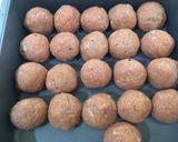 Foto langkah ke 5 dari resep Schezuan Meatballs.