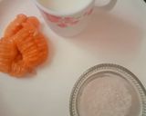 A picture of step 1 of Muskmelon seeds'shake.