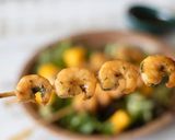 A picture of step 2 of Spicy Prawns on the skewers with mango salad 🥗 🦐.