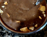 Foto del paso 4 de la receta: Mousse de chocolate, plátano y anacardos con helado