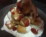 A picture of step 2 of Rayal suji dahi vada.