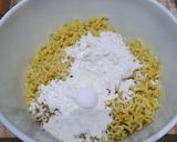 Foto langkah ke 5 dari resep Bola-Bola Mie.
