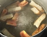 Hình bước làm 4 của món Mỳ ống chả cá...cứu đói đêm khuya của bầu