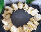 A picture of step 4 of Goat Cheese and Honey Prefou 🍯.