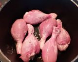 Foto del paso 1 de la receta: Jamoncitos de pollo en salsa de turrón duro