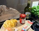A picture of step 1 of Creamy Chili Oil Pasta.