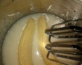 A picture of step 2 of Banana cake.