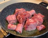 Foto del paso 1 de la receta Rabo de toro a la cerveza