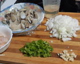 Foto del paso 3 de la receta: Verdinas con gambas y almejas
