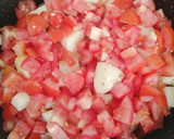 Foto del paso 3 de la receta: Pollo a la cacerola 🍅🍗🥔 (muy fácil y rápido)