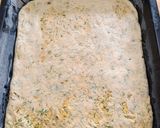 Tavaszi kapros, krumplis, kolbász zsíros lepény recept fázis 6 fotója