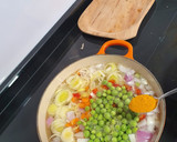 Foto del paso 2 de la receta: Sopa súper saludable con verduras, lentejas rojas y miso